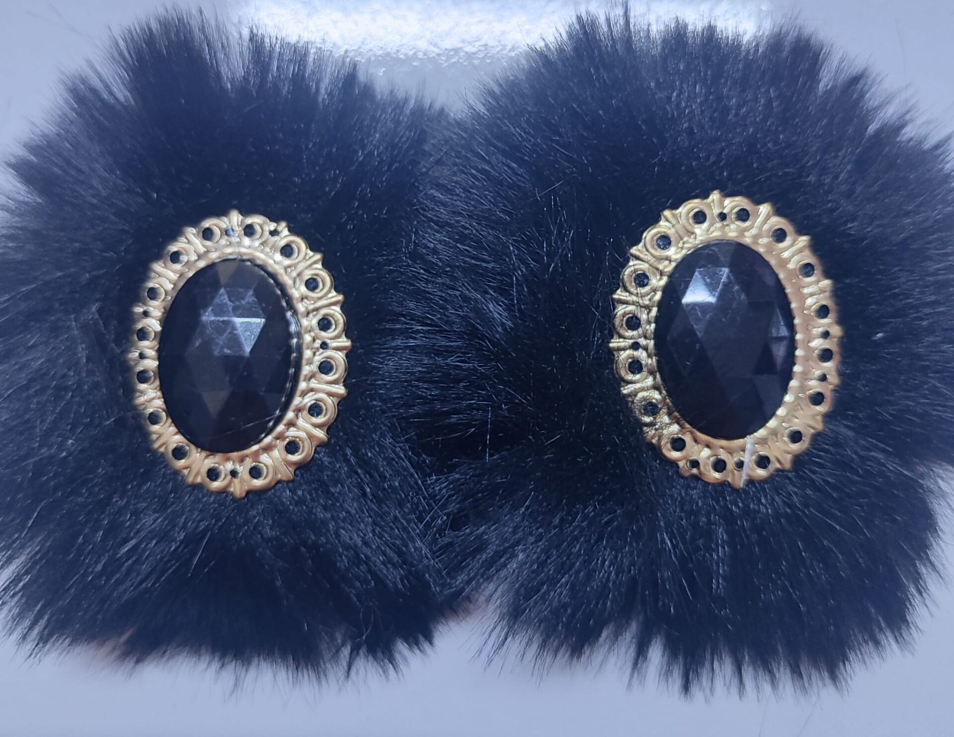 PATİK SÜSÜ SİYAH OVAL TASARIM SİYAH TAŞLI