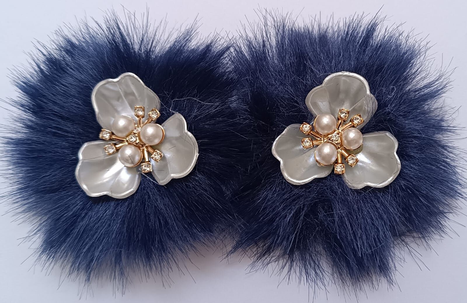 PATİK SÜSÜ 3 YAPRAKLI YASEMİN LACİVERT  TÜYLÜ