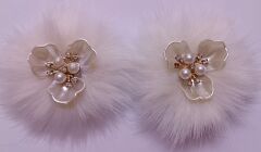 PATİK SÜSÜ 3 YAPRAKLI YASEMİN KREM  TÜYLÜ