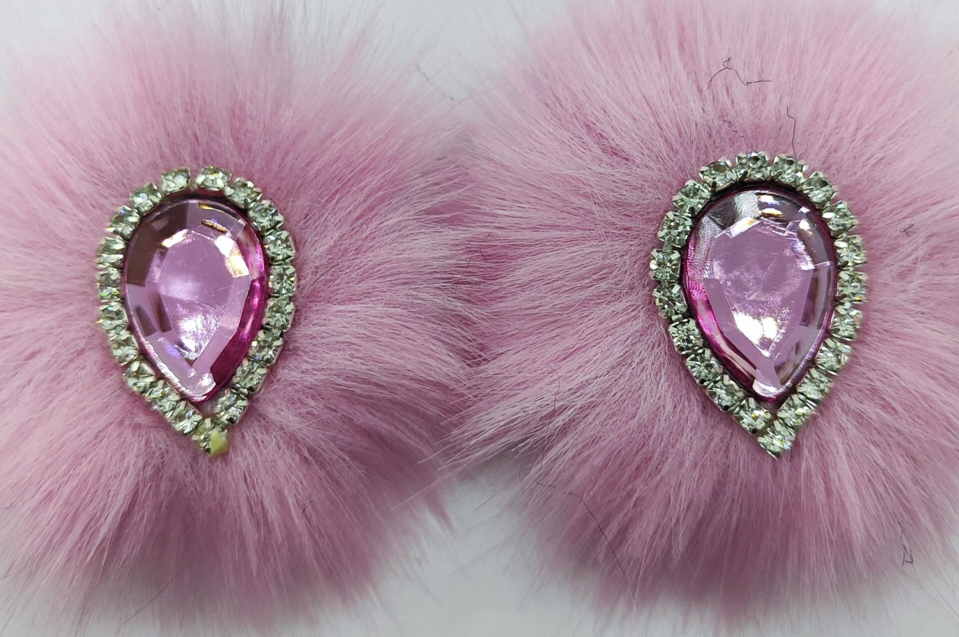 PATİK SÜSÜ HÜRREM PEMBE TÜY PEMBE  TAŞLI